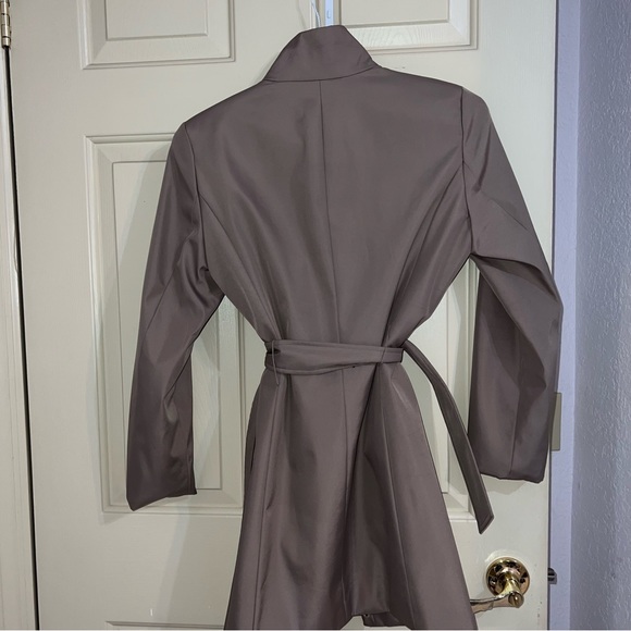 Beige/Brown Trenchcoat - Picture 4 of 8